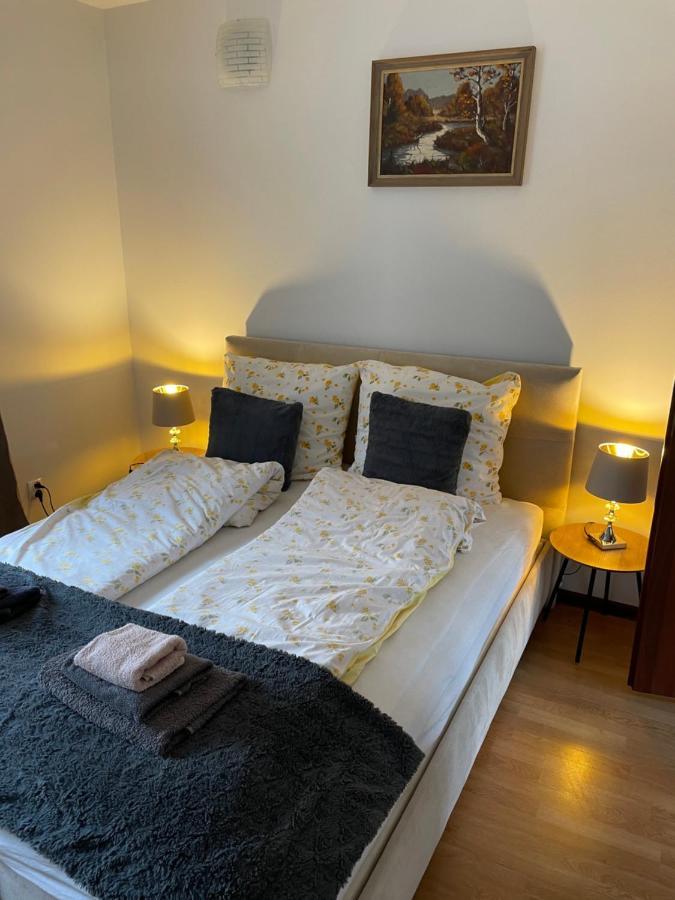 Lorin Prestige Apartament 엘블라그 외부 사진